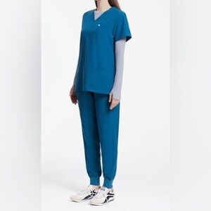 XL Uniforms World Scrub Set